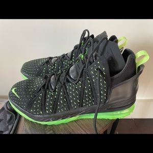 Nike Lebron 18-Dunkman-Size 10